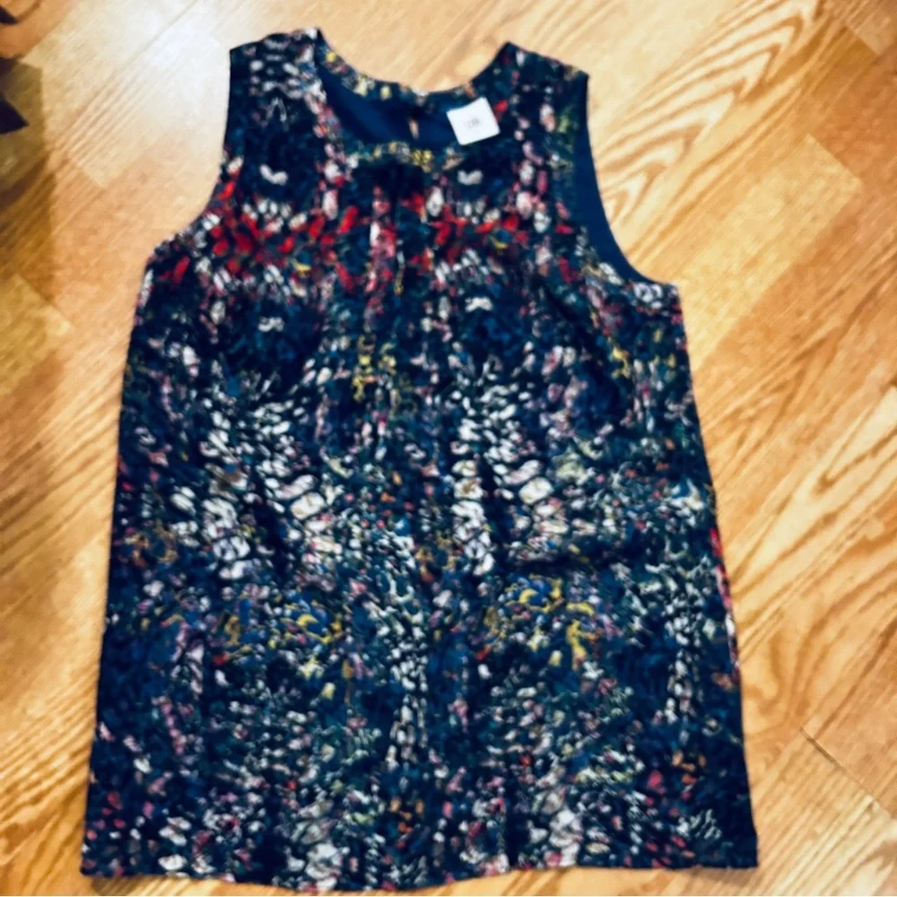 Cabi Multicolor Floral Pattern Lined Sleeveless Top  Keyhole Front & Back - Picture 6 of 10